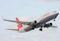 OE-LNS @ LMML - B.737