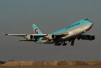 HL7602 @ VIE - Korean Air Boeing 747-400 - by Yakfreak - VAP