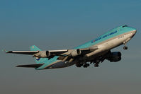 HL7602 @ VIE - Korean Air Boeing 747-400 - by Yakfreak - VAP