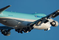 HL7602 @ VIE - Korean Air Boeing 747-400 - by Yakfreak - VAP