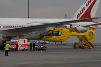 OE-XEP @ VIE - Rescue Helicopter in Action