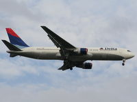 N124DE @ MCO - Delta 767 - by Florida Metal