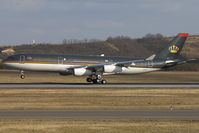 JY-ABH @ VIE - what a Private Jet