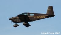 N9280L @ PVG - A very brown bird on final