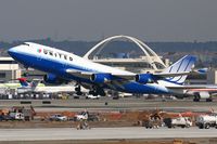 N118UA @ LAX - United Airlines N118UA (FLT UAL891) in new colors, departing RWY 25R enroute to Narita Int'l (RJAA).