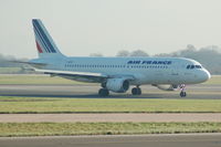 F-GFKT @ EGCC - Air France - Taxiing - by David Burrell