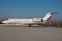 N404QS @ VIE - Netjets Gulfstream 4