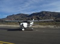 N5199J @ SZP - 2002 Cessna 172S SKYHAWK SP, Lycoming IO-360-L2A 180 Hp - by Doug Robertson