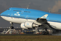 PH-BFB @ AMS - good by Kaagbaan