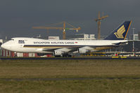 9V-SFL @ AMS - good by Kaagbaan