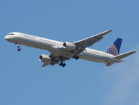 N57864 @ MCO - Continental 757-300 - by Florida Metal