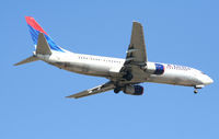 N373DA @ ATL - Over the numbers of 9R - by Michael Martin