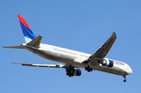 N835MH @ ATL - Over the numbers of 9R - by Michael Martin