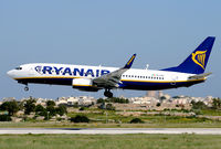 EI-CSF @ LMML - B.737