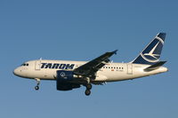 YR-ASA @ EBBR - arrival of flight RO371