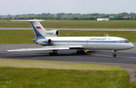 RA-85639 @ EDDL - TU.154