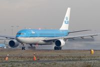 PH-AOC @ AMS - KLM A330-200