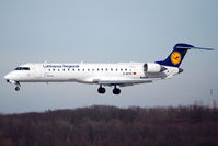 D-ACPC @ DUS - On short finals - by Micha Lueck