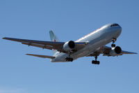 C-FVNM @ CYYZ - Rwy 05 approach - by Nigel Hay