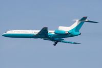 UN-85713 @ VIE - Berkut Tu154M