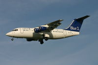 OH-SAK @ BRU - arrival of flight KF805 to rwy 25L