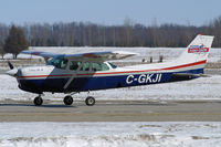 C-GKJI @ YXU - Taxiing on Golf - by topgun3