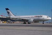 EP-IBK @ VIE - Iran Air Airbus 310 - by Yakfreak - VAP