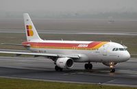 EC-JSB @ DUS - Airbus A320 - by Volker Hilpert