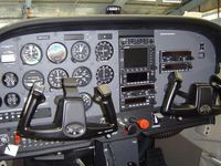 ZK-COS - 2004 CESSNA 172SP - panel