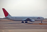 JA8364 @ KIX - Taxiing to the runway - by Micha Lueck