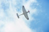 N60SF @ UGN - Flying over the show audience
