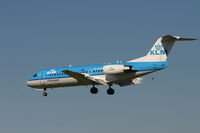 PH-WXD @ BRU - shortly before touching down rwy 25L