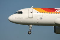 EC-FDB @ BRU - arrival to rwy 25L