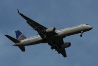 N14121 @ MCO - Continental - by Florida Metal