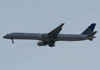 N57863 @ MCO - Continental
