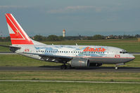 OE-LNM @ LOWW - Nice livery