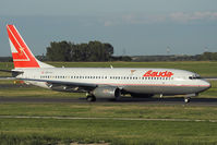 OE-LNJ @ LOWW - Taxiing to the active.