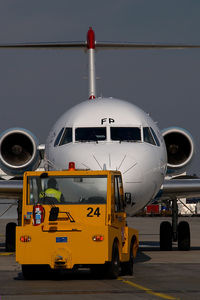 OE-LFP @ VIE - Austrian Airlines Fokker 70 - by Yakfreak - VAP