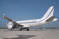 OE-LGS @ VIE - AAA Aviation Airbus 319