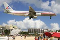 N696AN @ SXM - visitor