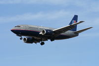 N942UA @ KORD - Boeing 737-500 - by Mark Pasqualino