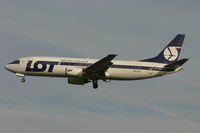 SP-LLC @ BRU - arrival of flight LO235 - by Daniel Vanderauwera