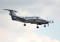 N111SF @ DAB - Beech 350