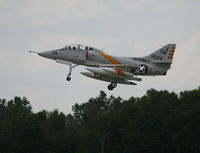 N524CF @ YIP - A-4