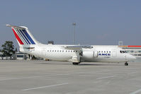 EI-CSK @ VIE - Cityjet Bae 146 in Air France colors - by Yakfreak - VAP