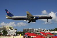 N583UA @ SXM - visitor