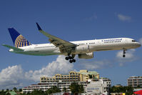 N12109 @ SXM - visitor