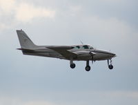 N6595C @ DAB - Cessna 335