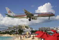 N621AM @ SXM - visitor