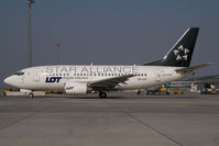 SP-LKE @ VIE - LOT Boeing 737-500 Star Alliance colors - by Yakfreak - VAP